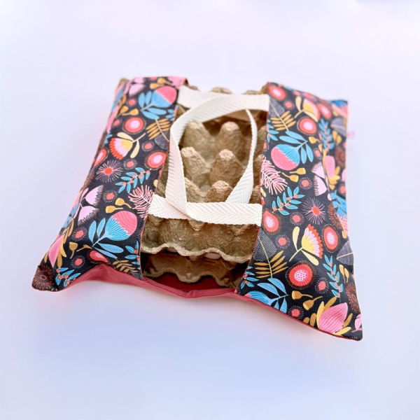 Bolsa Porta Bandeja Flores Fondo Oscuro